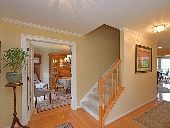 4th image of 174 Bannock Dr