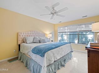 30 Valencia Rd APT 9B, Hilton Head Island, SC 29928