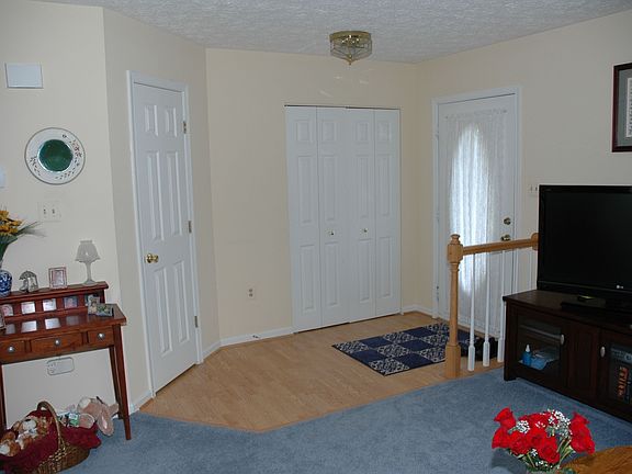 2nd image of 3325 Esquarre Ct