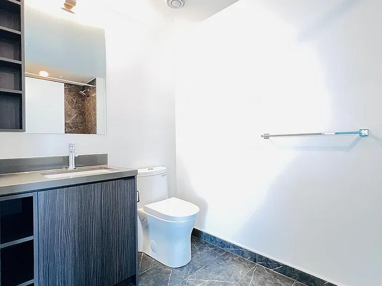 252 Church St #5306 — Photo 8