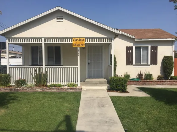 8822 Walker St, Cypress, CA 90630