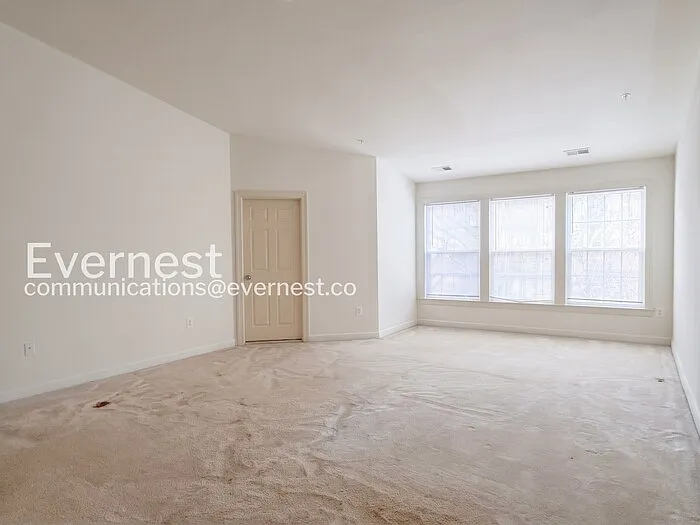 1620 Whitehall Dr — Photo 11
