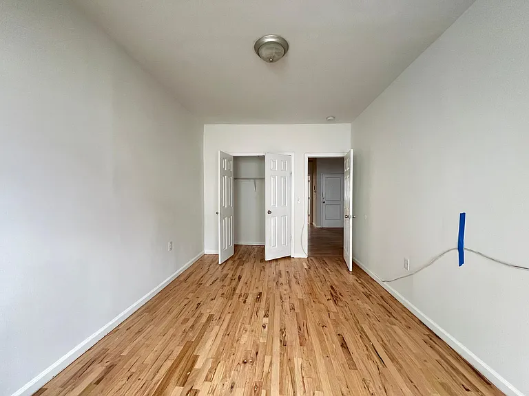 11 Rose Ave #2 — Photo 4