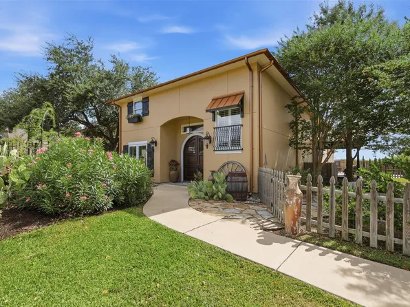 301 Stone Hill Dr #A, Brenham, TX 77833