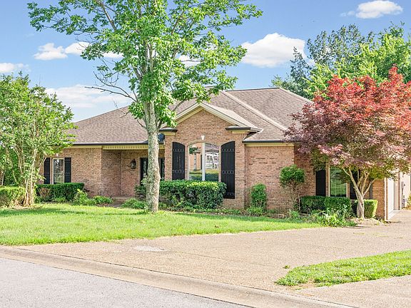 2nd image of 3649 Steeplechase Ln