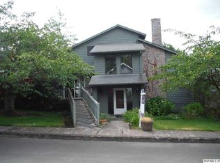 987 Gerleon St SE, Salem, OR 97302