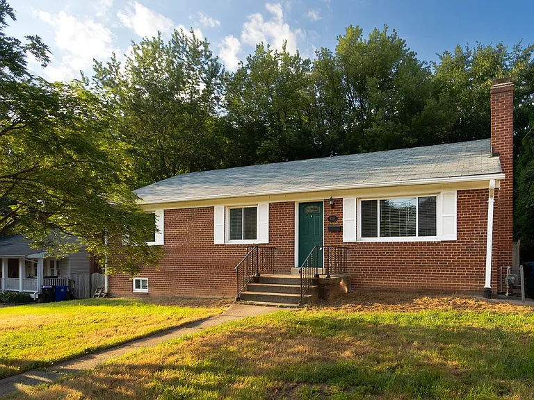 5305 Yorktown Blvd — Photo 32