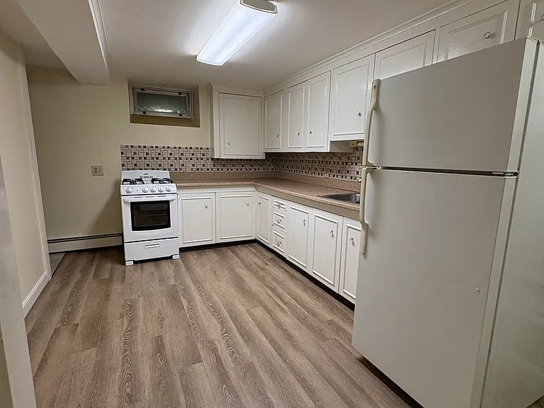 261 School St #2 — Photo 3