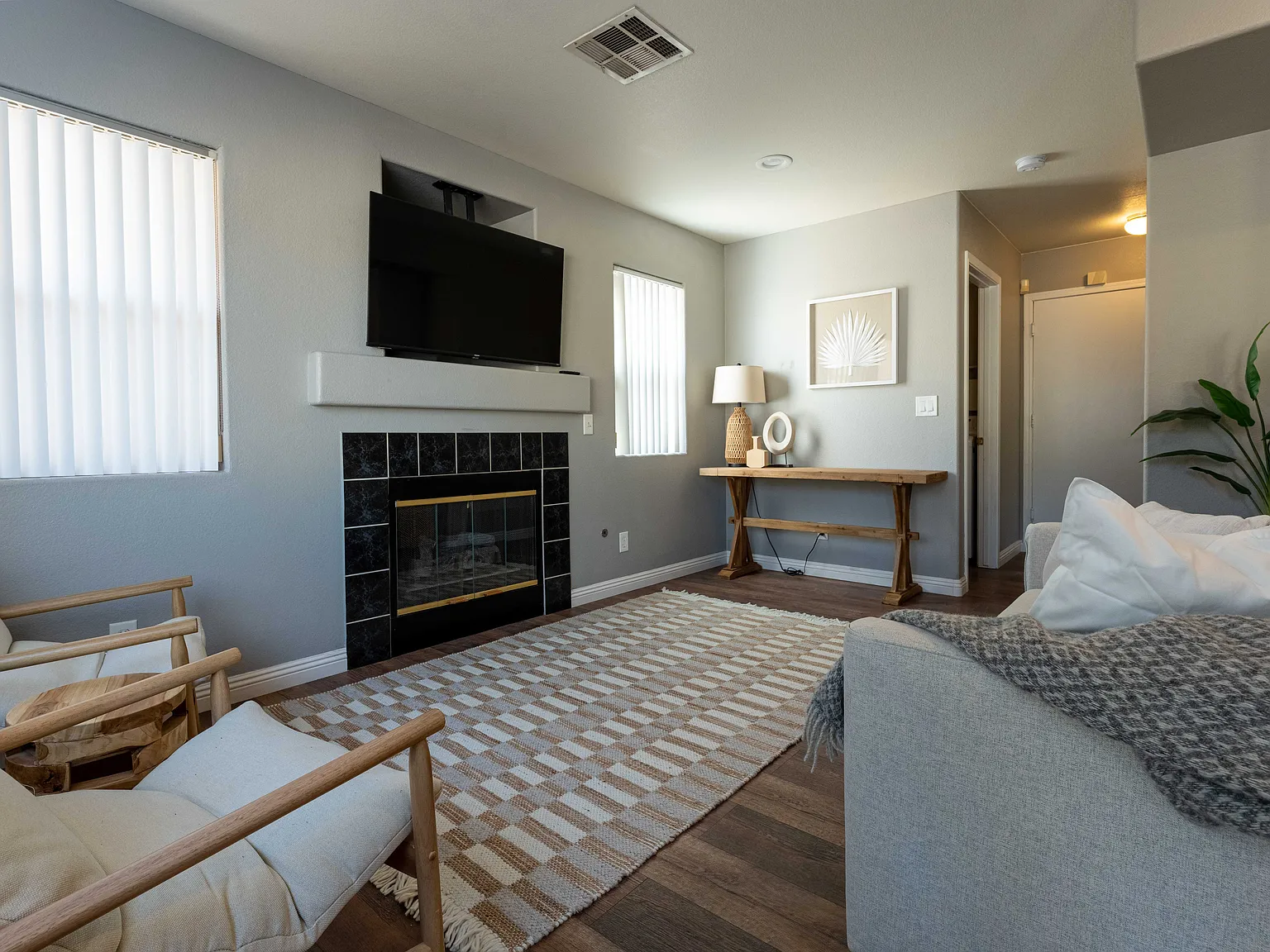 3 bed, 1540 sqft, $4,500 — Photo 3