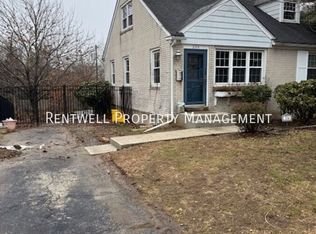 336 Valley View Rd, Springfield, PA 19064