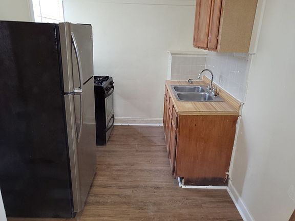 3rd image of 6315 S California Ave #63192