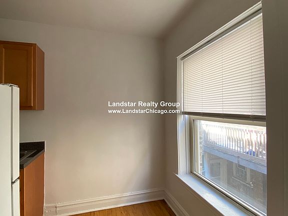 2nd image of 1421 W Farwell Ave APT 204
