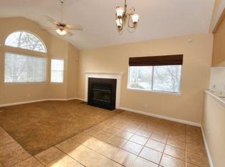 8061 Carns Ct, Fair Oaks, CA 95628