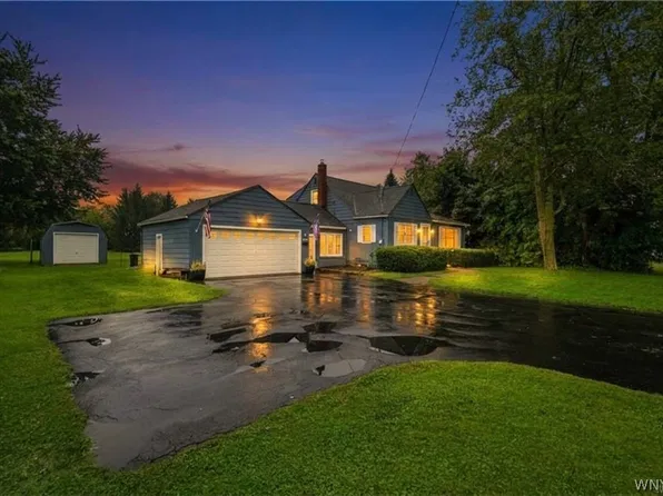 345 S Clinton St, Albion, NY 14411