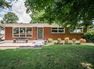 8007 Cedar Brook Dr, Louisville, KY 40219