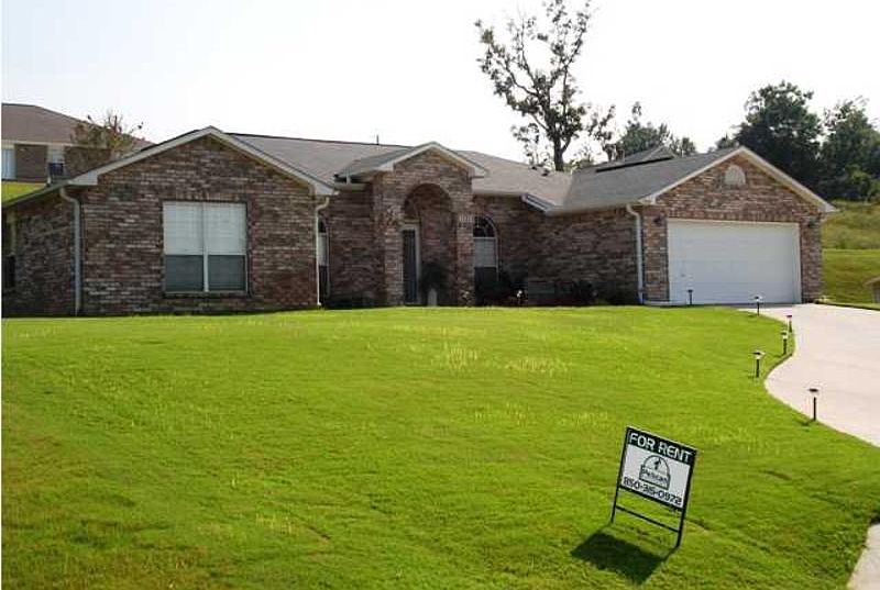 1st image of 337 Egan Dr