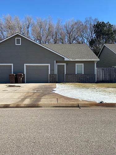5564 S Victoria St Photo 1