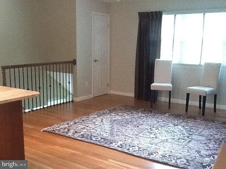 4217 University Dr — Photo 12