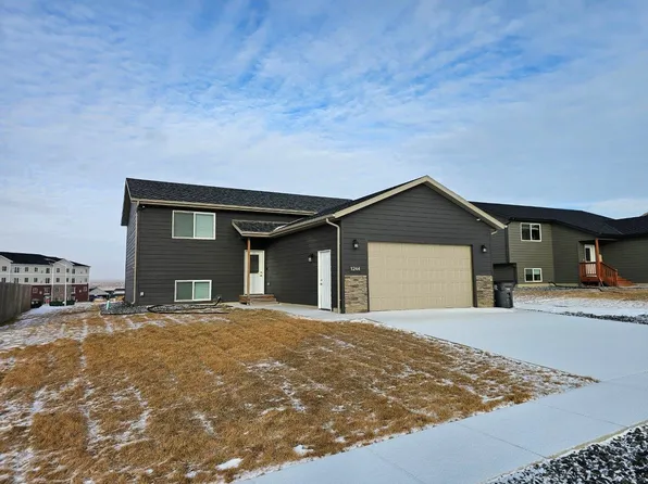1244 Kodiak Dr, Box Elder, SD 57719