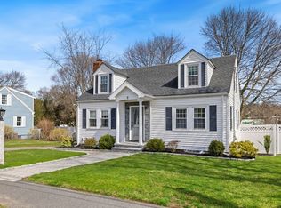 8 Myopia Rd, Stoneham, MA 02180