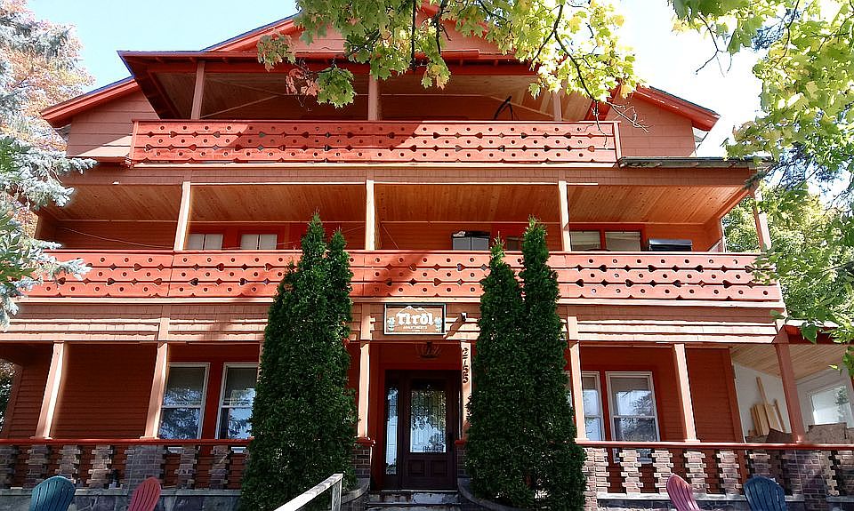 1st image of 2761 Main St