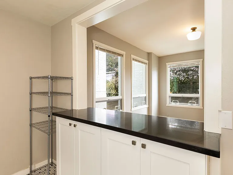 Clairemont Apartments — Photo 39