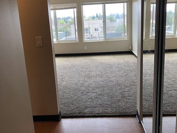 2nd image of 5233 15th Ave NE APT 404