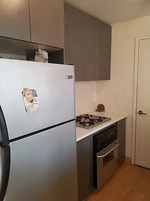 Rented by Space Link Realty | media 22