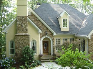 2216 Lake Ridge Ter, Lawrenceville, GA 30043