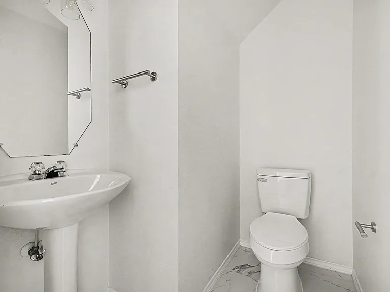1578 Mahogany Dr — Photo 36