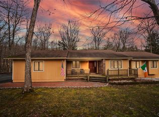 3778 Bristol Cir E, East Stroudsburg, PA