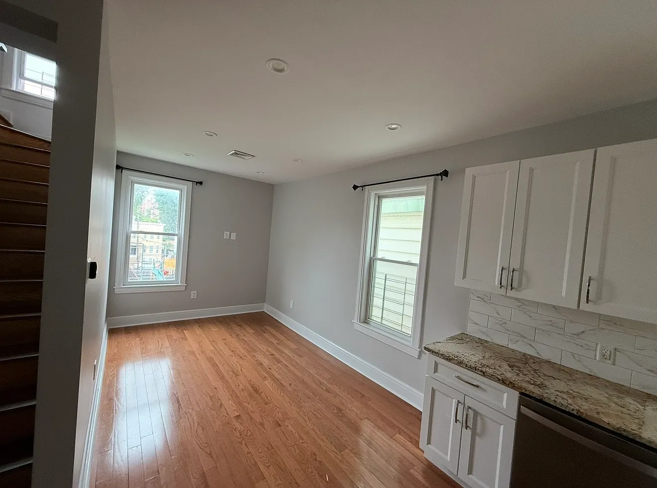 Villa Ave, Yonkers — Photo 4