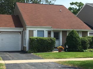 7317 Trent Rd, Downers Grove, IL 60516