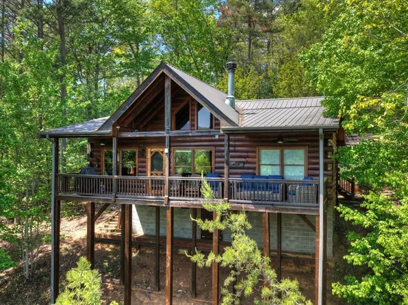 146 Rosiey Ln, Blue Ridge, GA 30513