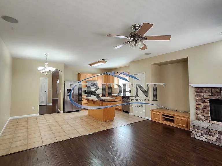 1715 Shoreline Dr — Photo 10