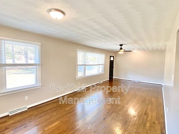 4th image of 17073 Longview Dr
