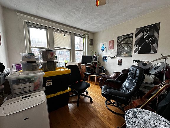 4th image of 28 Ransom Rd APT 10