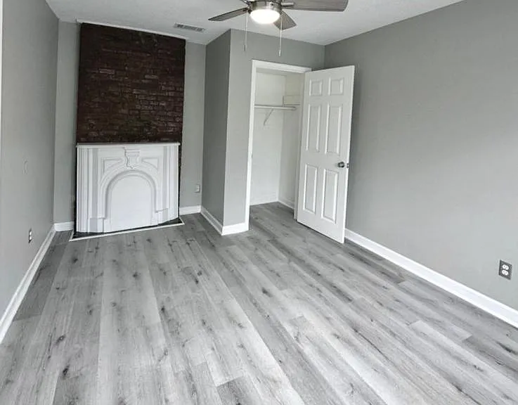 921 S Jackson St — Photo 6