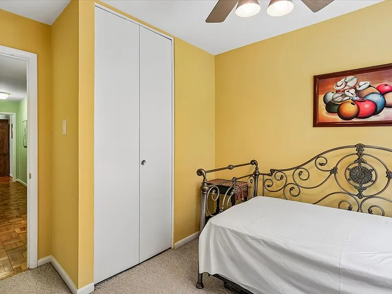 10513 Weymouth St #102 — Photo 15