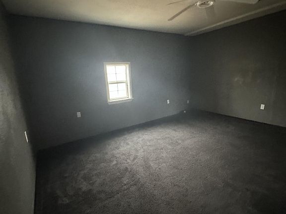 5th image of 815 Cameo St