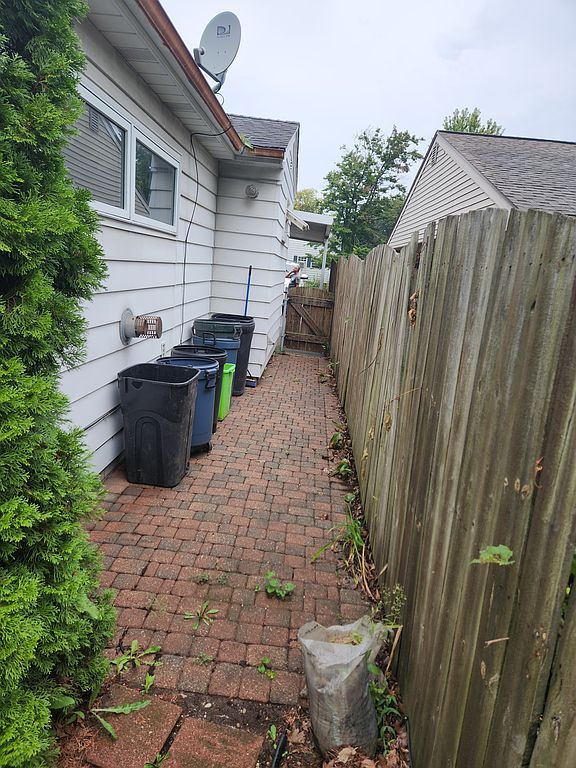 1806 Mansfield St - Property Image