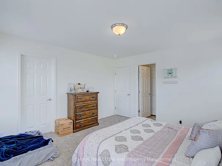5753 Ceylon St — Photo 20