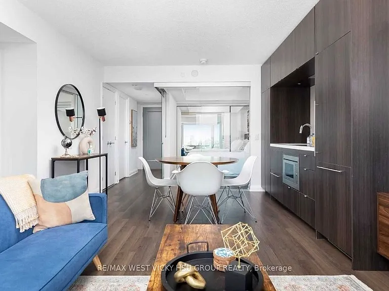 155 Yorkville Ave #2403 — Photo 8