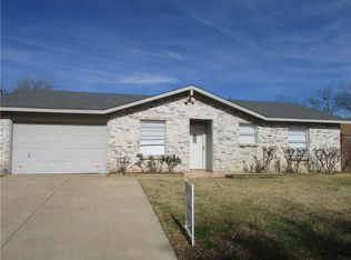 1601 Roanoke St, Arlington, TX 76014
