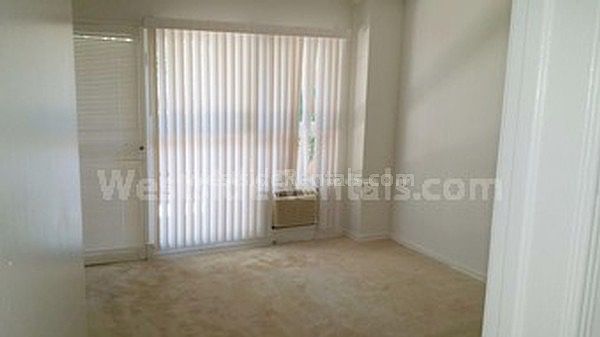 1st image of 1128 Larrabee St APT 1