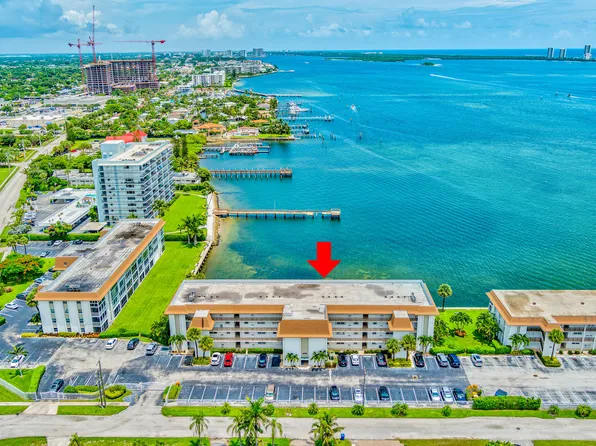 410 Wilma Circle #405, Riviera Beach, FL 33404