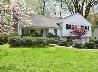 16 Riverview Rd, Irvington, NY 10533