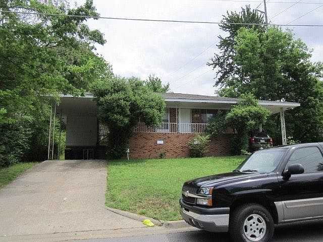 4700/4702 West St - Duplex
