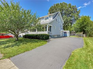76 Smyles Dr, Rochester, NY 14609