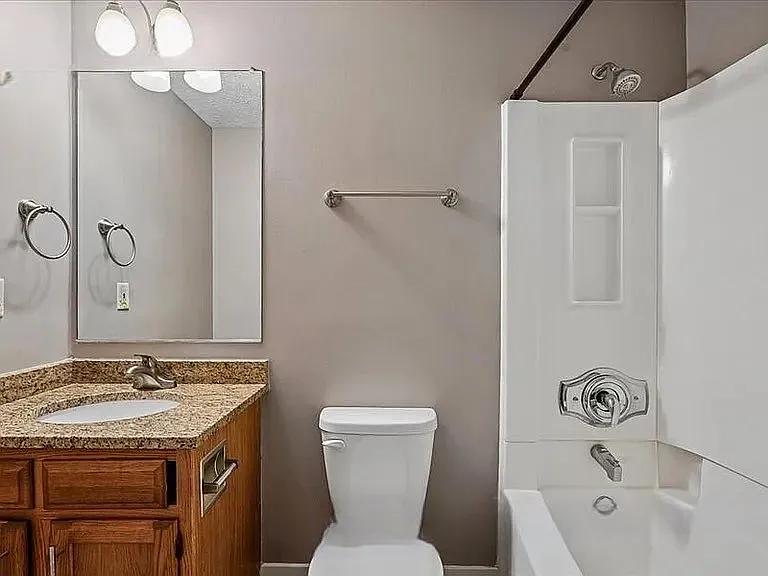 11104 Huntington Woods Cir #MAIN — Photo 10